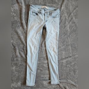 Hollister Light Wash Super Skinny Jeans Size 25 Waist 31 Length